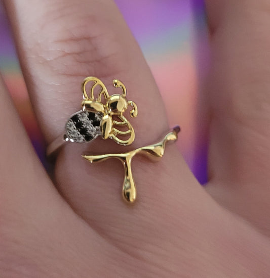 Honey Bee Ring