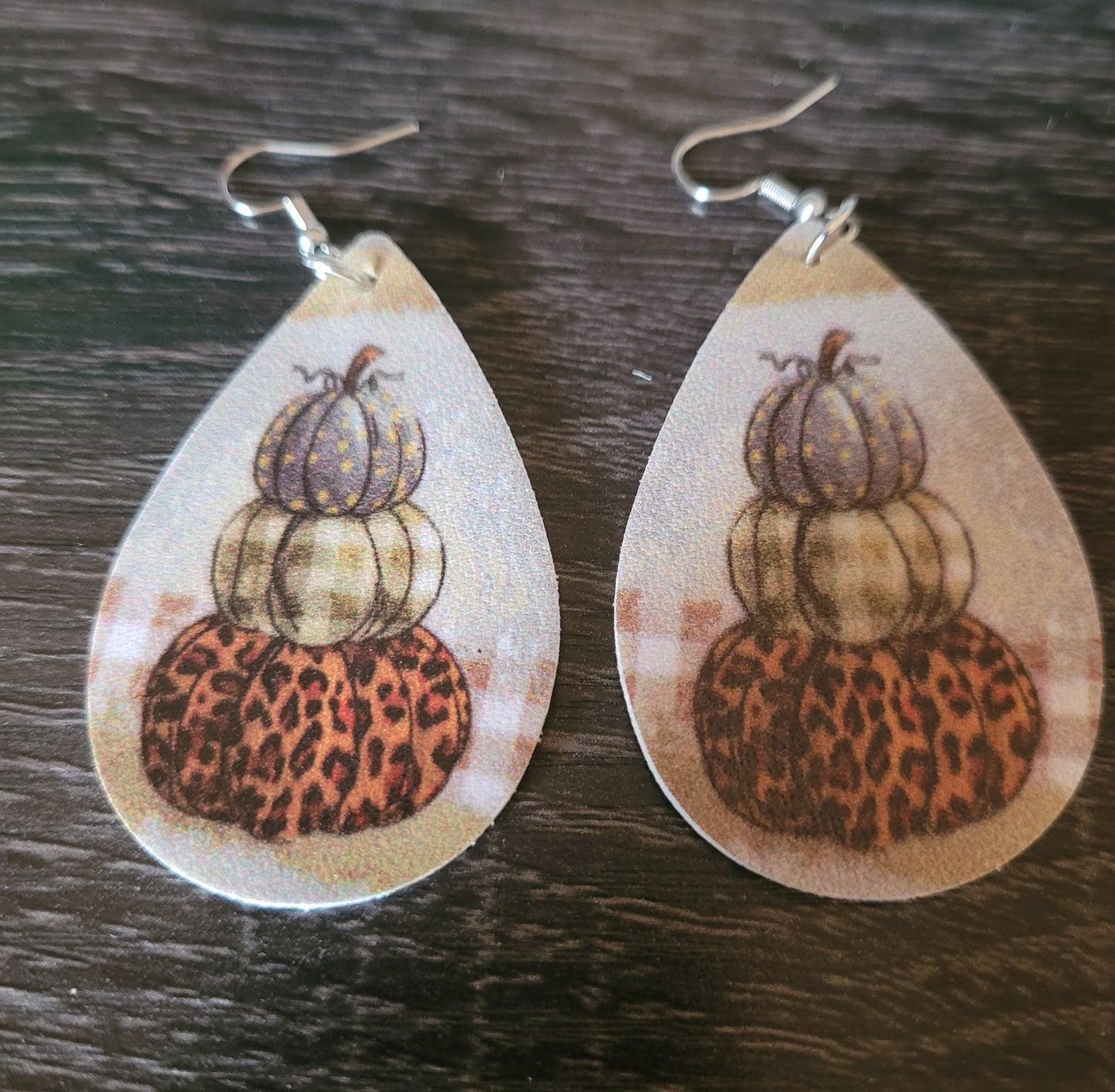 Oversized Pumpkin Design PU Leather Earrings