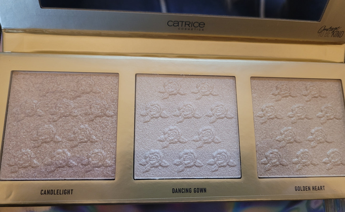 Catrice Disney Belle Highlighter Palette